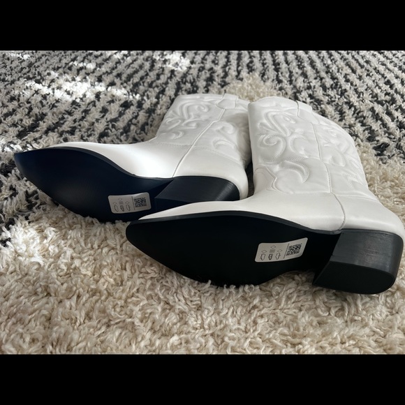 White Cowboy Boots – Wide Fit, Size 8 - never worn - Picture 7 of 8